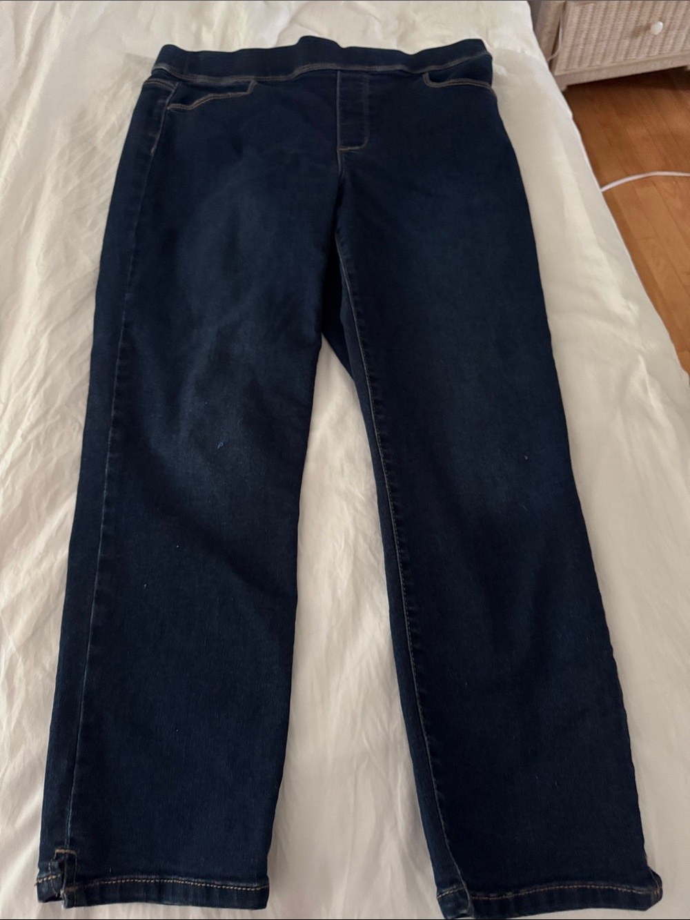 Gloria Vanderbilt Dark Blue Slimming Jeans